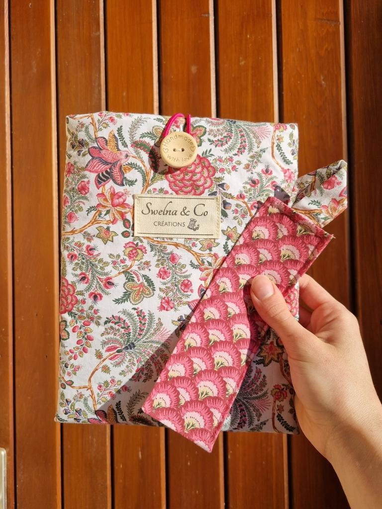 Pochette à livre motif indien