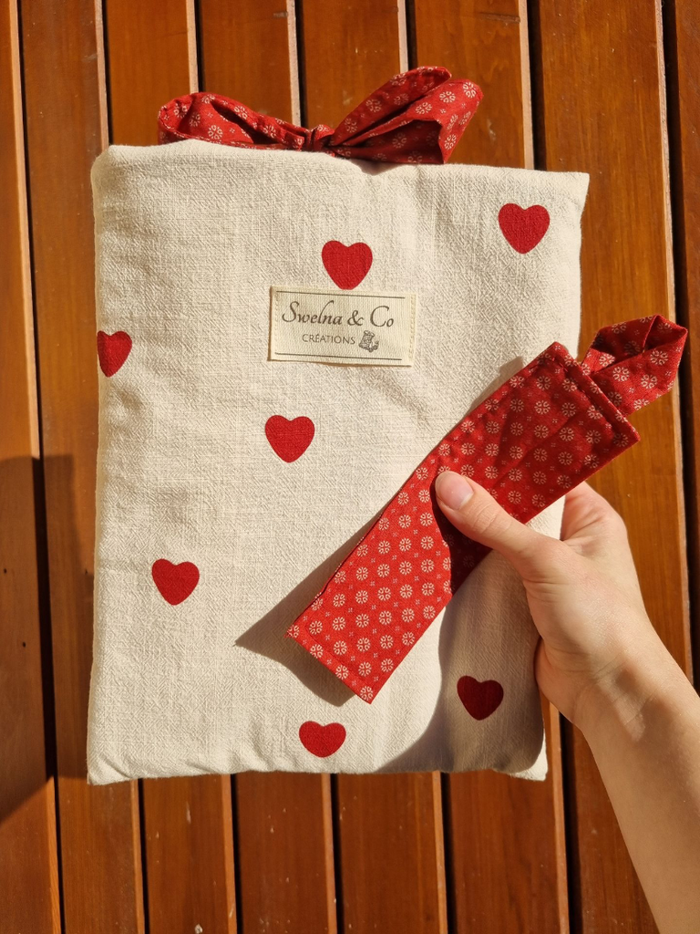 Pochette à livre petits coeurs