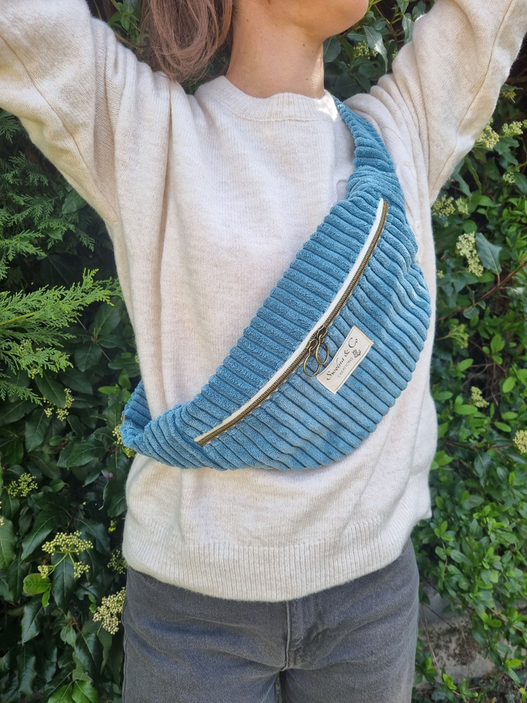Sac banane bleu intense