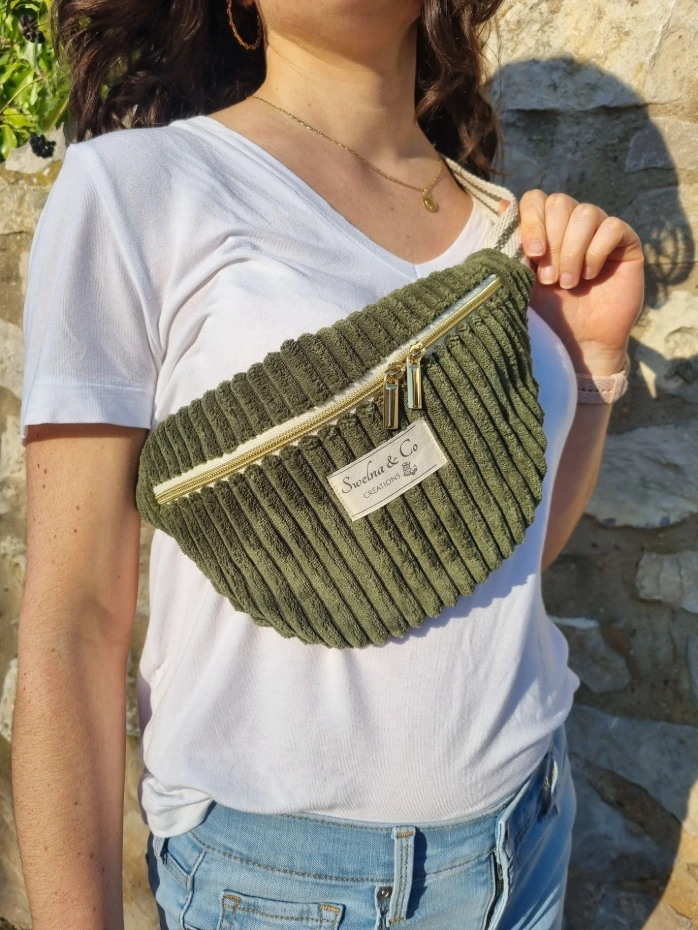 Petite banane vert olive