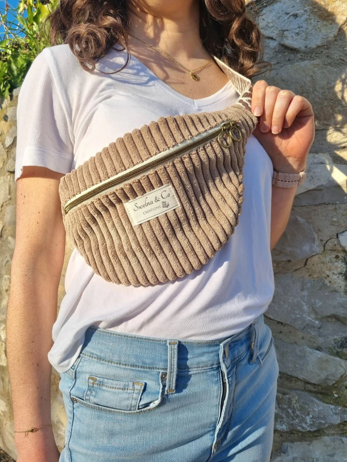Petite banane beige